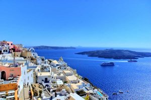 Beautiful Experience On The Streets Of Greece