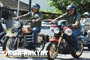 Mengendarai Moge, PKB Bondowoso Ke KPU Daftarkan Bacaleg 2024