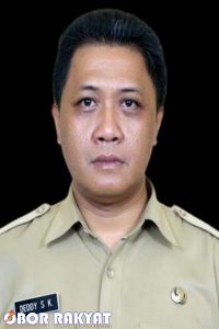 Mendapati Kabar Oknum RW Tarik 300, Camat Pakal: Data lengkapnya ada?