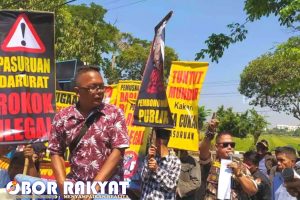Puluhan Warga Geruduk Kantor Bea Cukai Pasuruan, Ini Tuntutannya