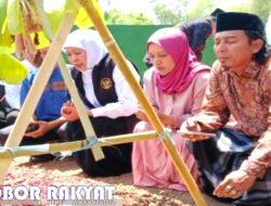 Gubernur Khofifah Nyekar ke Makam Almarhum Farhat Mika Rahel Riyanto