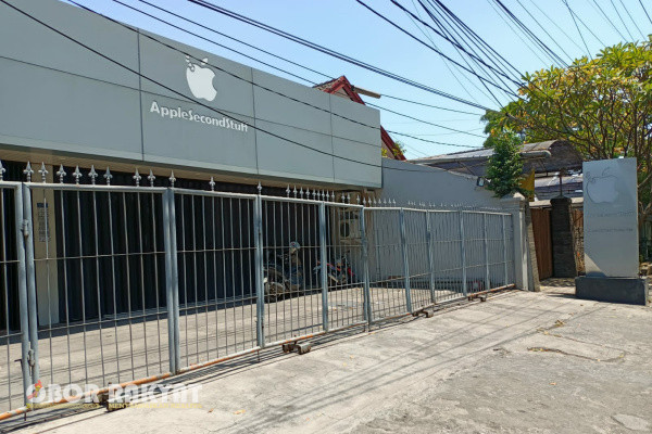 Mendapat pelayanan yang memuaskan pasti di harapkan semua Customer. Namun itu semua tidak terjadi pada Khoirul, pasalnya ia kecewa lantaran 1 (satu) Bulan tak kunjung kelar.