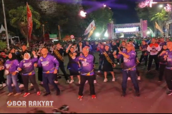 Geliat sport tourism yang dikembangkan oleh Pemerintah Kabupaten (Pemkab) Bondowoso melalui Dinas Pariwisata Kebudayaan Pemuda dan Olahraga (Disparbudpora), pasca pandemi Covid-19 melalui penggelaran 'Bondowoso Night Run 2023' dilaksanakan pada Sabtu (30/9/2023) malam.