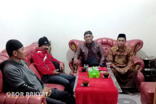 Perhutani Kesatuan Pemangkuan Hutan (KPH) Bondowoso, terus berupaya untuk memberikan pemahaman kepada masyarakat tentang kesadaran untuk saling menjaga akan kelestarian hutan.