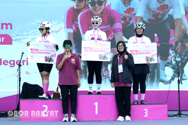 Banyuwangi, Obor Rakyat – Tour of Kemala 2023 Banyuwangi yang berlangsung pada 7-8 Oktober 2023 di Pantai Marina Boom, sukses menggerakkan industri Pariwisata Jawa Timur khususnya di Bumi Blambangan ujung Timur Pulau Jawa ini.
