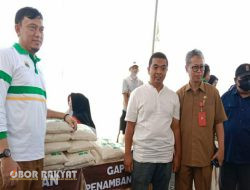 Di Hari Pangan Sedunia, DPKP Bersama Perum Bulog Bondowoso Gelar GPM