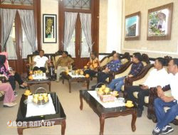 Pj Bupati Bondowoso, Terima Kunjungan Komisi A DPRD Lumajang