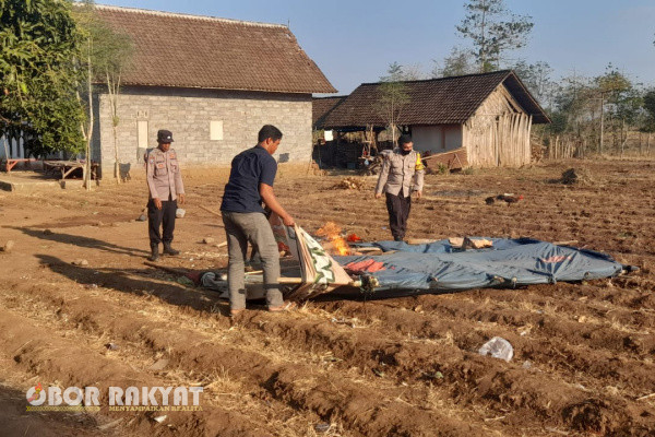 Banyuwangi, Obor Rakyat - Kepolisian Resor Kota (Polresta) Banyuwangi dan Polsek jajaran benar-benar serius dalam memberantas segala bentuk perjudian di Bumi Blambangan.