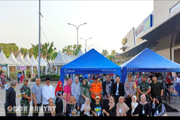 Bondowoso, Obor Rakyat - Hari sumpah pemuda yang bertepatan dengan ulang tahun perdana City Plaza Bondowoso juga di meriahkan oleh para UMKM CFD, Sabtu (28/10/2023) lalu.