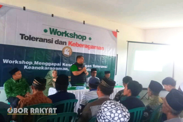 Bondowoso, Obor Rakyat - Menjelang Pemilihan Umum (Pemilu) 2024, berbagai trick dilakukan oleh semua calon legislatif (Caleg), baik daerah, provinsi maupun pusat, untuk meyakinkan masyarakat pada diri calon masing masing.
