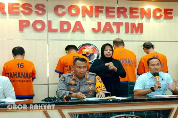 Surabaya, Obor Rakyat - Polda Jatim, melalui Ditreskrimum, Subdit I Kemneg berhasil amankan 5 pelaku kasus mafia tanah.