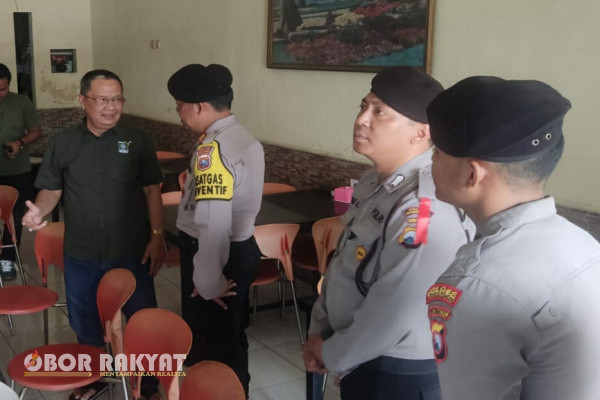 Bondowoso, Obor Rakyat - Sementara itu, Ketua Dewan Pimpinan Daerah (DPC) Partai Kebangkitan Bangsa (PKB) Kabupaten Bondowoso, Achmad Dafir, mengapresiasi kegiatan patroli yang dilaksanakan jajaran Polres Bondowoso selama kurun tiga minggu terakhir.