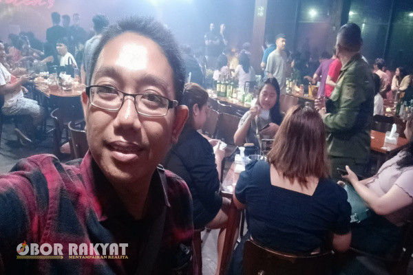 Surabaya, Obor Rakyat - Pemerintah Kota (Pemkot) Surabaya, melalui tim gabungan Polrestabes Surabaya, BNN, TNI, serta Satpol PP, tak main-main dalam penyisiran Rumah Hiburan Umum (RHU).