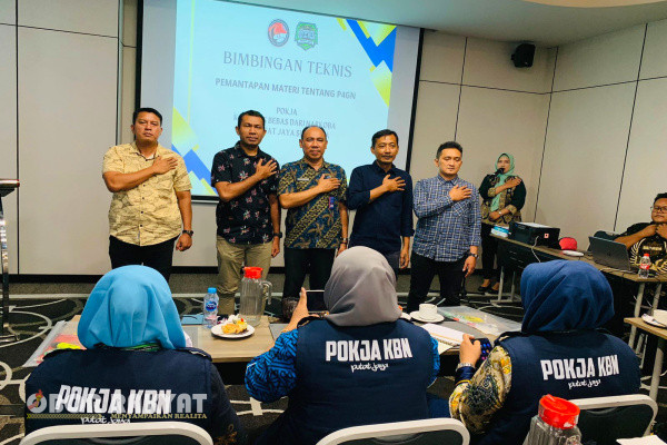 Surabaya, Obor Rakyat - Setelah sukses kesekian kalinya melaksanakan program Kampung Tangguh, tentang kawasan bebas dari narkoba, kini Polrestabes Surabaya memberikan Bimbingan Teknis (Bimtek) pemantapan materi terkait penyalahgunaan dan peredaran Gelap Narkotika, Jumat (17/11/2023).
