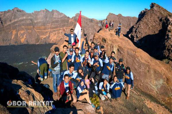 Pengurus Badan Usaha Milik Desa (BUMDes) Raung Asri, Desa Sumber Wringin, Kecamatan Sumber Wringin, Kabupaten Bondowoso, Okta Kurniawan, yang disebut-sebut usahanya dibidang pengembangan wisata, dihadapan tim pengembangan bisnis Perum Perhutani KPH Bondowoso, memaparkan, konsep rencana pengelolaan wisata minat khusus pendakian gunung Raung telah dipersiapkan.