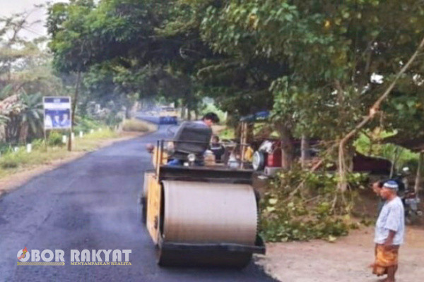 Probolinggo, Obor Rakyat - Pemerintah Kabupaten (Pemkab) Probolinggo terus melakukan perbaikan infrastruktur jalan.