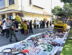 Polres Bondowoso Gelar Pemusnahan Barang Bukti Tahun 2023