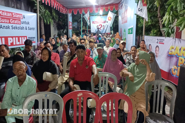 Surabaya, Obor Rakyat - Aksi penggalangan dukungan dan simpati mulai dilakukan para bakal calon legislatif (Bacaleg) yang akan bertarung di Pemilu 2024.
