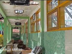 Atap SD Negeri Dawuhan Bondowoso Ambruk