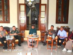 Dalam Rangka Mensukseskan Pemilu 2024, Pj Bupati Bondowoso Melaksanakan Coffe Morning Bersama Forkopimda