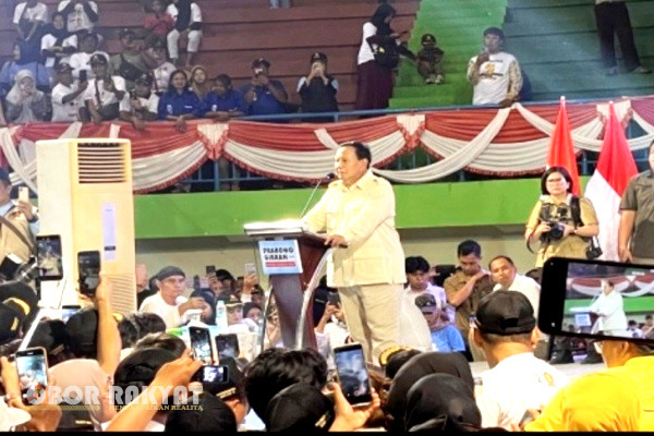 Pangkalpinang, Obor Rakyat - Calon presiden nomor urut 2, Prabowo Subianto membulatkan tekadnya untuk menghilangkan korupsi di negeri ini.