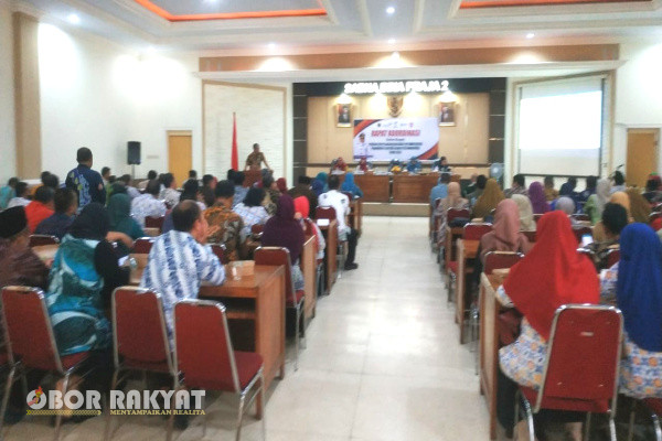 Bondowoso, Obor Rakyat – Pencegahan stunting (masalah gizi kronis akibat kurangnya asupan gizi dalam jangka waktu panjang sehingga mengakibatkan terganggunya pertumbuhan pada anak-red) menjadi tanggung jawab bersama bagi seluruh lapisan masyarakat di Indonesia.