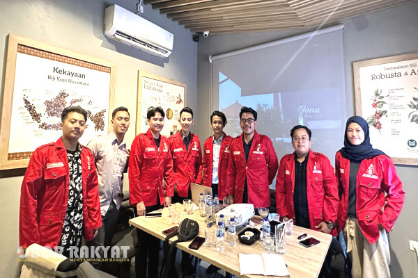 Surabaya, Obor Rakyat - Dewan Pimpinan Daerah Gerakan Mahasiswa Nasional Indonesia (DPD GMNI) Jawa Timur, menggelar Rapat Kerja (Raker) bersama seluruh pengurus di Surabaya, Minggu (28/1/2024).