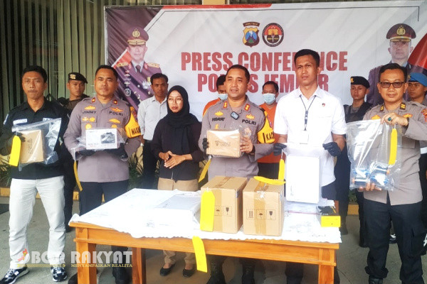 Kapolres Jember AKBP Moh Nurhidayat menyampaikan, pihaknya telah mendapatkan laporan dari Disdukcapil yang telah kehilangan beberapa alat perekam KTP.