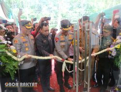 Kapolda Jatim Resmikan Gedung Meteor dan Polsubsektor Kedopok Polres Probolinggo Kota