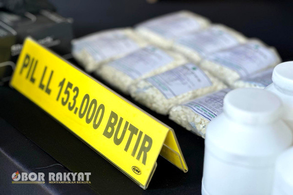 Surabaya, Obor Rakyat - Polrestabes Surabaya, melalui Unit lll Satresnarkoba berhasil mengamankan pelaku penyalagunaan Psikotropika golongan 4, yakni Obat-obatan terlarang.