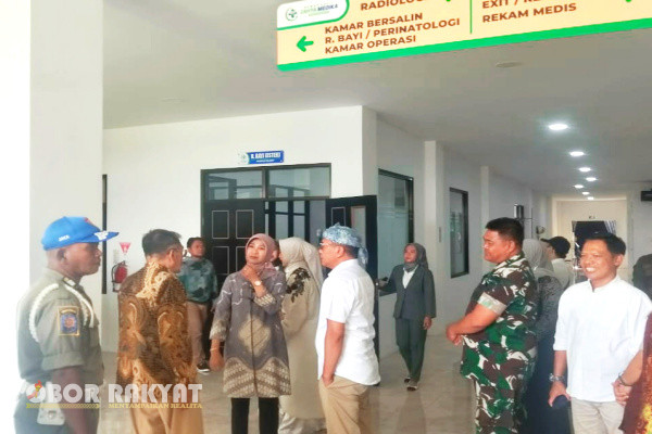 Bondowoso, Obor Rakyat - Penjabat (Pj) Bupati Bondowoso, Bambang Soekwanto meresmikan Rumah Sakit Cahya Medika (RSCM) di Desa Bataan, Kecamatan Tenggarang, Minggu (17/3/2024).