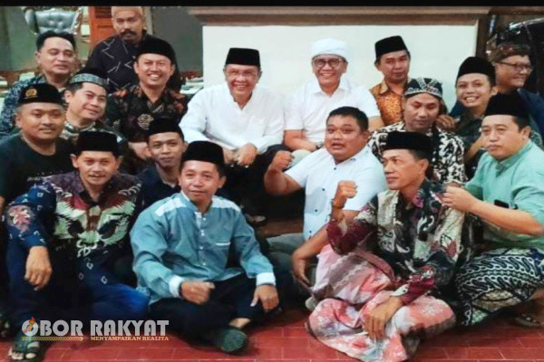 Bondowoso, Obor Rakyat - Kabar gembira bagi Pemerintah Desa (Pemdes) di Kabupaten Bondowoso, baik itu Kepala Desa (Kades) maupun perangkatnya. Setelah sebelumnya, ramai keluhan belum cairnya penghasilan tetap (Siltap) selama sekitar dua bulan Januari dan Februari 2024, akhirnya akan ditransfer besok ke masing-masing desa.