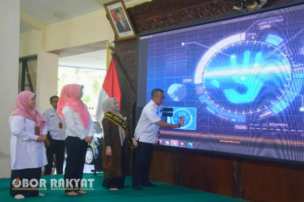 Inovasi Wajar Siaga ini dilaunching bersamaan dengan pengukuhan Bunda PAUD Kabupaten Bondowoso dan Pokja Bunda PAUD, di Pendopo Raden Bagus Asra, Rabu (27/3/2024).