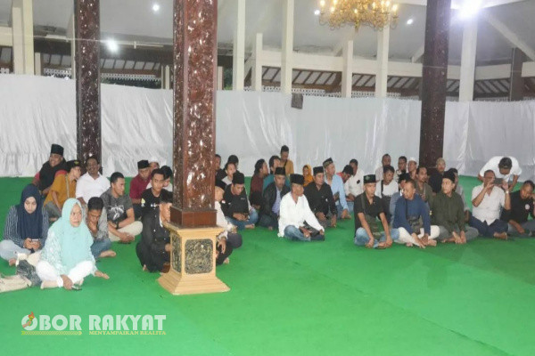 Bondowoso, Obor Rakyat – Bertempat di pendopo Raden Bagus Asra (RBA) Ki Ronggo, Penjabat (Pj) Bupati Bondowoso, Bambang Soekwanto melakukan silaturahmi dengan insan pers, Senin (8/4/2024).