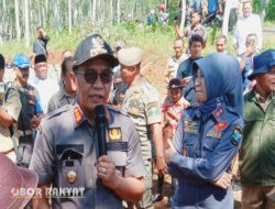 Acara “A Beg Rembeg”, Terik Matahari Tak Halangi Pj Bupati Bondowoso Untuk Serap Aspirasi Masyarakat