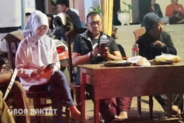 Bondowoso, Obor Rakyat - Pejabat (Pj) Bupati Bondowoso, Bambang Soekwanto menggelar Program 'Semalam di Desa' di Desa Kretek, Kecamatan Tamankrocok.