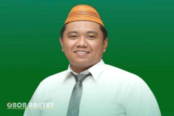 Bondowoso, Obor Rakyat - Menanggapi pernyataan Badan Pengawas Pemilihan Umum (Bawaslu) Bondowoso melalui konfirmasi di salah satu media yang sedang ramai menjadi sorotan masyarakat, Fudaeli ketua Jaringan Demokrasi Indonesia (JaDi) Kabupaten Bondowoso angkat bicara.