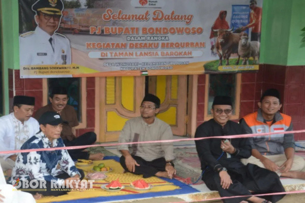 Bondowoso, Obor Rakyat – Pemerintah Kabupaten (Pemkab) Bondowoso memberikan apresiasi kepada Rumah Zakat Taman Lansia Barokah di Desa Wonosari, Kecamatan Grujugan yang menyelenggarakan kegiatan “Desaku Berkurban”, Senin (17/6/2024).