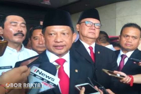 Jakarta, Obor Rakyat - Menteri Dalam Negeri (Mendagri) Tito Karnavian memastikan pihaknya tengah menyiapkan aturan mengenai sanksi bagi Aparatur Sipil Negara (ASN) yang terlibat judi online (Judol).