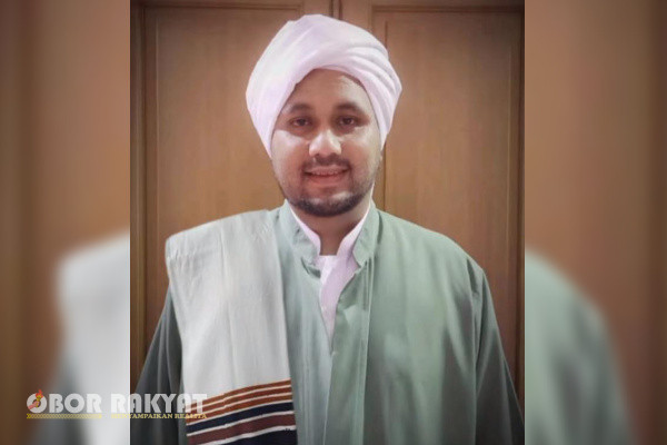 Jakarta, Obor Rakyat - Innalillahi Wainnailaihi Rojiun, Al-Habib Ja'far Shodiq bin Ali bin Muhammad bin Hasan Al-Aydarus (32 Thn), telah berpulang ke Rahmatullah pada Ahad, 23 Juni 2024 M/ 17 Dzulhijjah 1445 H.
