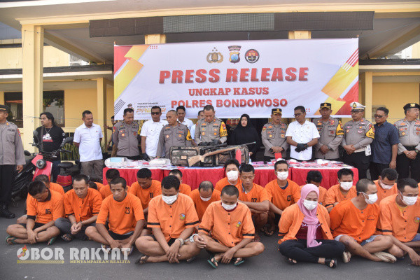 Bondowoso, Obor Rakyat - Polres Bondowoso Kepolisian Daerah Jawa Timur (Polda Jatim), menggelar Press Release dalam pengungkapan kasus selama Ops Sikat Semeru 2024, Rabu (26/6/2024).