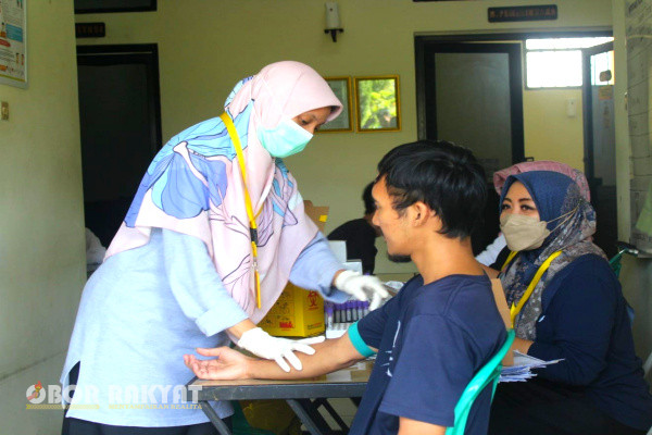 Cilegon, Obor Rakyat - Lembaga Pemasyarakatan Kelas IIA Cilegon mengadakan kegiatan skrining Tuberkulosis (TB) dan HIV bekerja sama dengan Dinas Kesehatan Kota Cilegon.