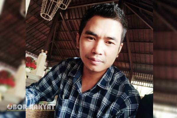 Bondowoso, Obor Rakyat - Bambang Hartono, Kepala Desa (Kades) Bendelan, Kecamatan Binakal, Kabupaten Bondowoso menerima apresiasi dari warganya.