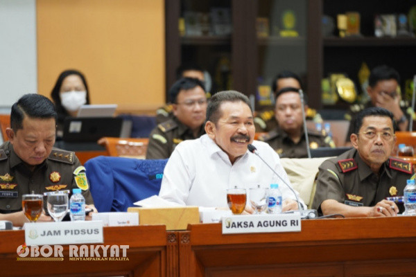 Jakarta, Obor Rakyat - Jaksa Agung, Sanitiar Burhanuddin memastikan Tim Pengawalan Pengamanan Pemerintahan dan Pembangunan (TP4) Pusat dan Daerah sudah resmi dibubarkan.