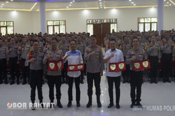 Sukabumi, Obor Rakyat - Dalam rangka upaya meningkatkan kualitas hasil didik, Setukpa Lemdiklat Polri menggelar diskusi panel Integrasi manajemen fungsi teknis kepolisian dalam menghadapi pemilihan kepala daerah (Pilkada) serentak tahun 2024 guna terwujudnya Kamtibmas yang kondusif, pada Senin (8/07/2024).