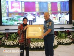 Kepala Staf Koarmada III, Terima Penghargaan dari Menteri Sosial Republik Indonesia