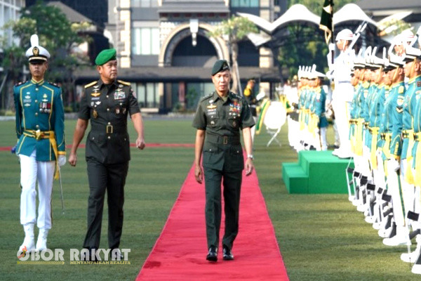 Jakarta, Obor Rakyat – Commanding General of The Philipines Army (Kasad Filipina) Lieutenant General Roy Galido berharap ke depan pihaknya dapat meningkatkan kerja sama dengan Tentara Nasional Indonesia (TNI) Angkatan Darat (AD).