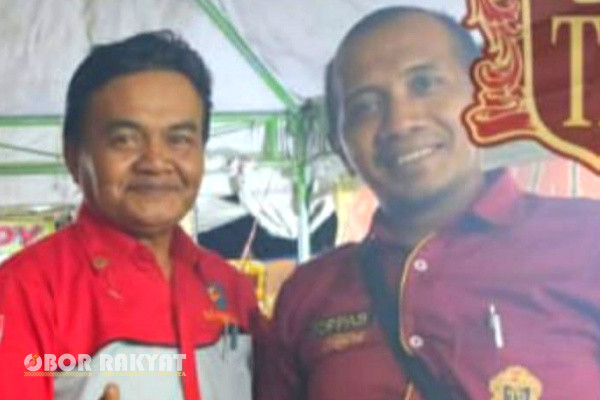 Situbondo, Obor Rakyat - Ratusan Usaha Mikro Kecil dan Menengah (UMKM), dilibatkan dalam gebyar Hiburan Rakyat di lapangan Kelurahan Dawuhan, Kecamatan Situbondo, Kabupaten Situbondo yang diselenggarakan oleh LSM Perintis (Pelopor Intelektual Strategis).