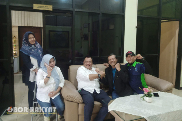 Bandung, Obor Rakyat - Ketua Umum DPP LPHBI (Lembaga Perjuangan Hak Buruh Indonesia), Ucu Suryana berkunjung ke kantor Dinas Tenaga Kerja (Disnaker) Kabupaten Bandung, Jawa Barat, Rabu (10/7/2024) lalu.