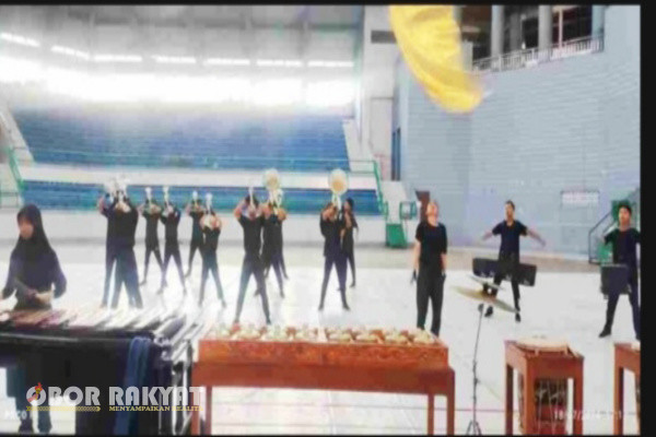 Jember, Obor Rakyat - Tim drumband Pekan Olahraga Nasional (PON) Jawa timur terus melakukan pembenahan terutama di segi teknik pada nomor lomba baris berbaris ( LBB).